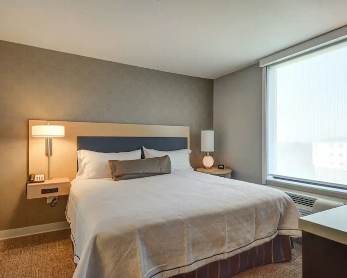 Home2 Suites by Hilton Irving DFW Airport North — Guest room