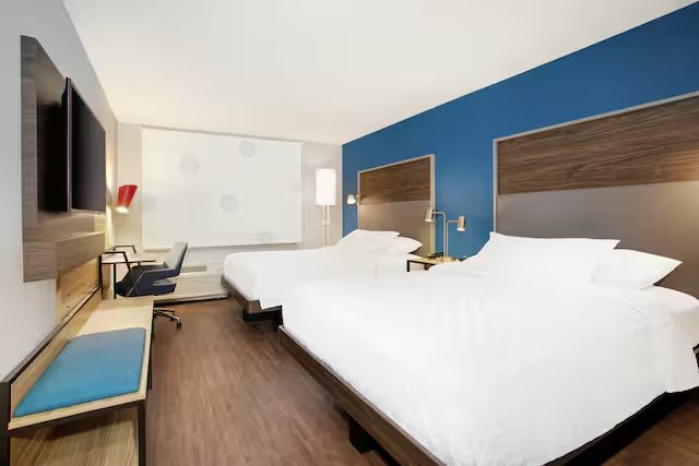 Home2 Suites by Hilton King of Prussia Valley Forge — Guest room