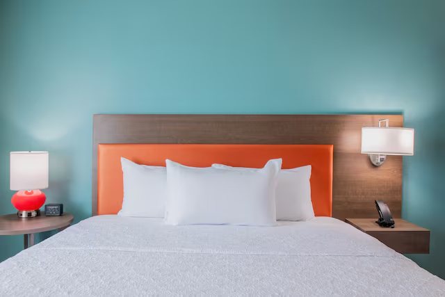 Home2 Suites by Hilton Kingsland — Guest room