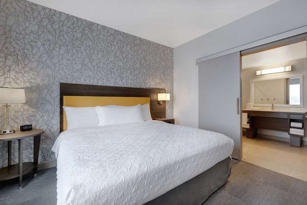 Home2 Suites by Hilton Las Vegas I 215 Curve Las Vegas Nevada — Guest room