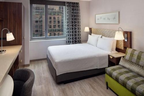 Home2 Suites By Hilton New York Times Square New York City New York — Guest room