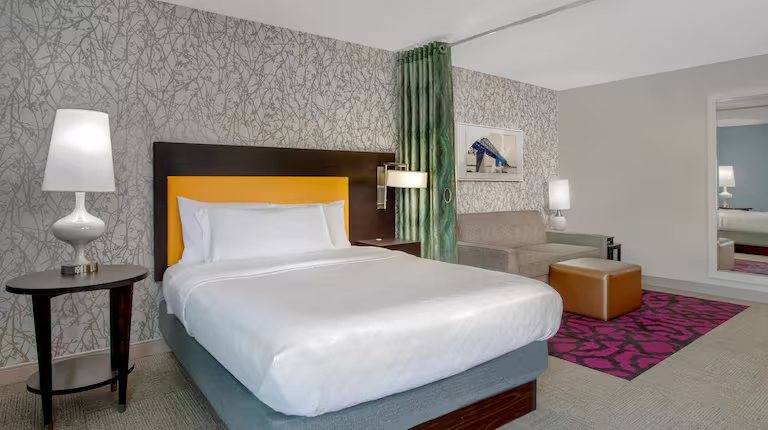 Home2 Suites by Hilton Omaha West NE — Guest room