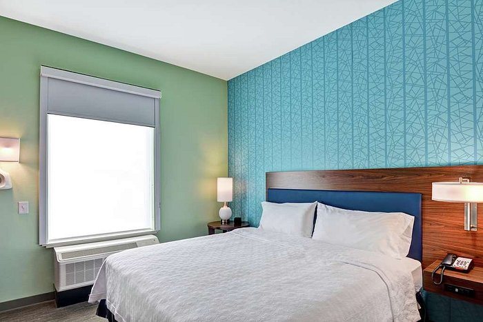 Home2 Suites by Hilton Pensacola I 10 at North Davis Hwy — Guest room