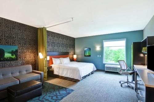 Home2 Suites by Hilton Rochester Mayo Clinic Area — Guest room