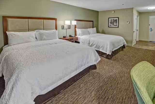 Home2 Suites By Hilton Savannah Airport — Guest room