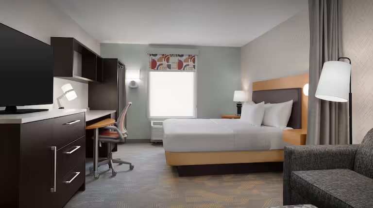 Home2 Suites by Hilton Sioux Falls Sanford Medical Center SD — Guest room