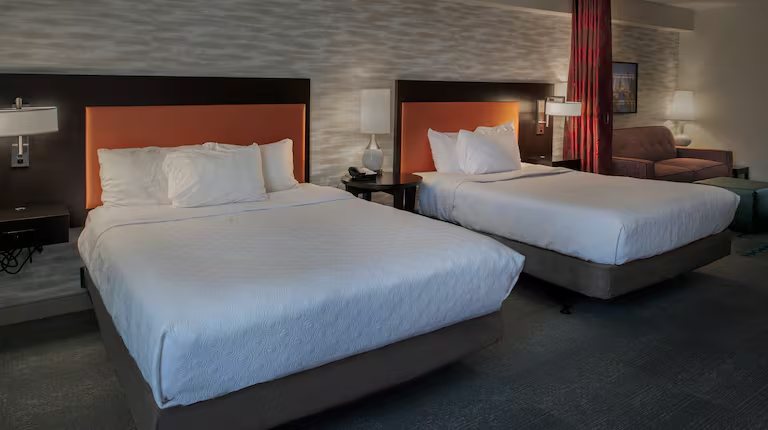 Home2 Suites By Hilton St Louis Forest Park — Guest room