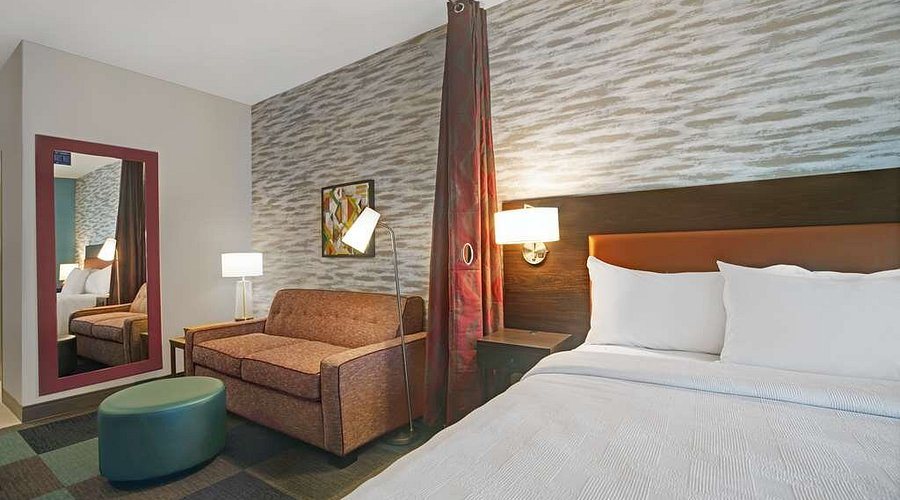 Home2 Suites by Hilton Yuma Pivot Point — Guest room