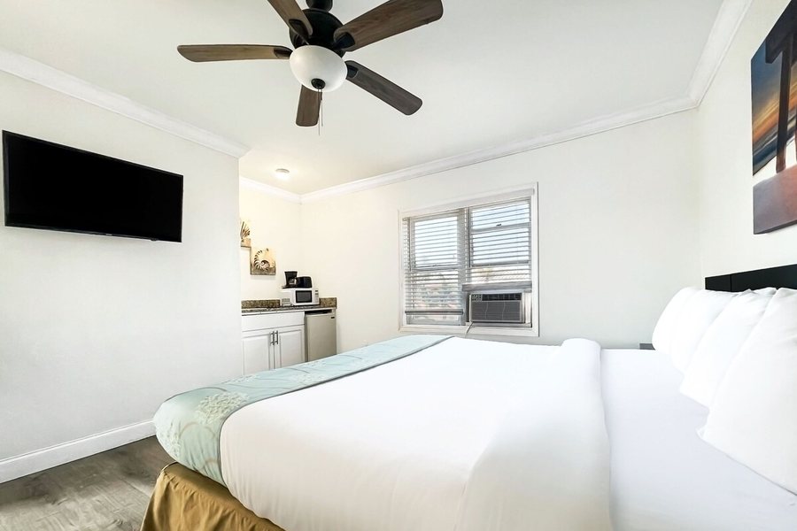 HomeTowne Studios Fort Lauderdale — Guest room