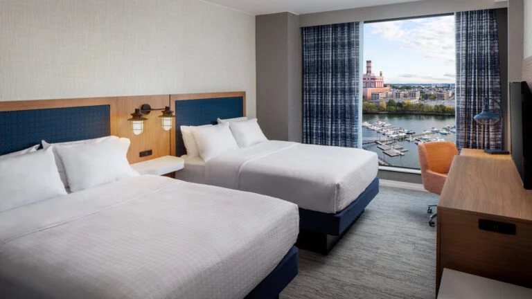Homewood Suites by Hilton Boston Seaport District — Guest room