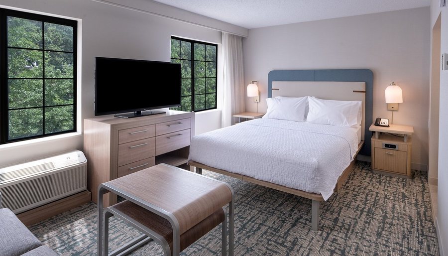 Homewood Suites By Hilton Columbia Downtown — Guest room