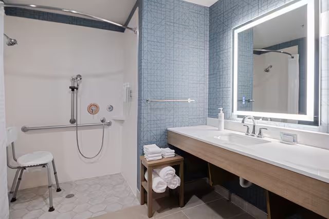 Homewood Suites by Hilton Columbia Laurel — Bathroom