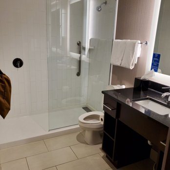 Homewood Suites By Hilton Denver Downtown convention Center — Bathroom