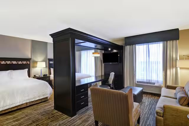 Homewood Suites by Hilton Denver International Airport — Guest room