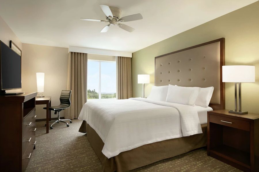 Homewood Suites by Hilton Hartford Manchester — Guest room