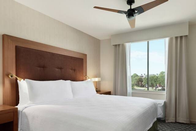 Homewood Suites by Hilton Houston NW at Beltway 8 — Guest room