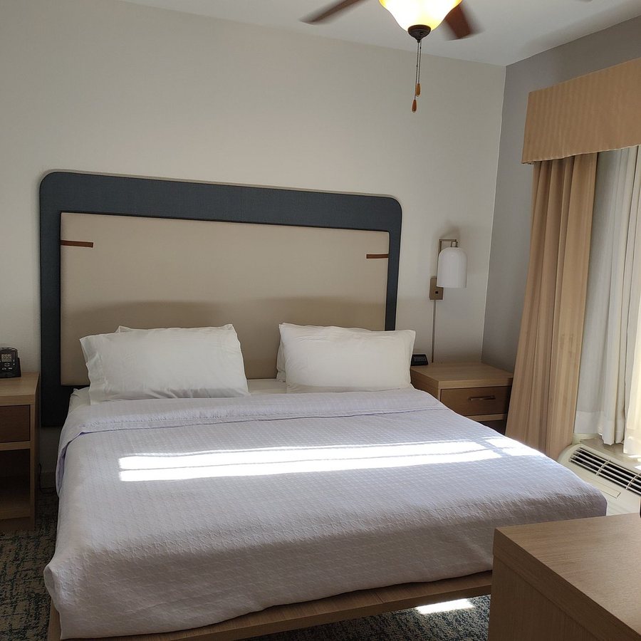 Homewood Suites by Hilton Houston West Energy Corridor — Guest room