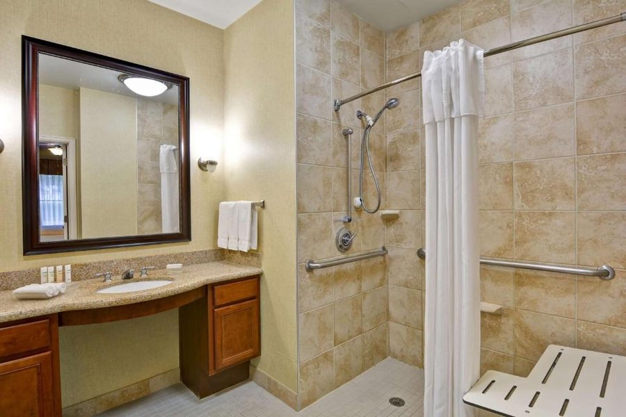 Homewood Suites By Hilton Houston westchase — Bathroom