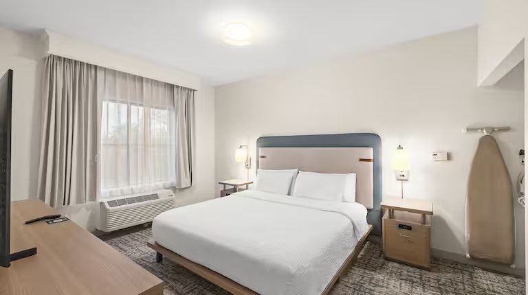 Homewood Suites by Hilton Lancaster — Guest room