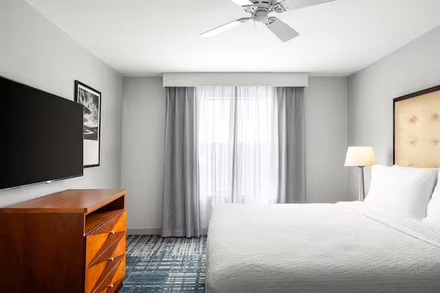 Homewood Suites By Hilton Leesburg Va — Guest room
