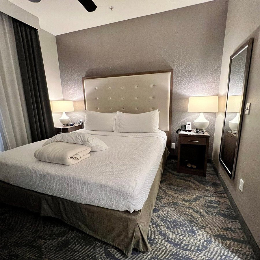 Homewood Suites By Hilton Los Angeles Redondo Beach — Guest room