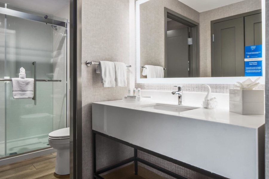 Homewood Suites by Hilton Memphis Germantown — Bathroom