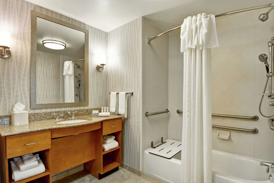 Homewood Suites By Hilton Mobile I 65 airport Blvd Al — Bathroom