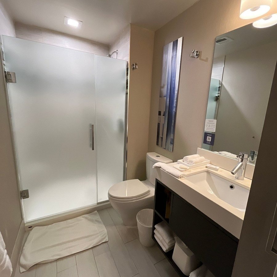Homewood Suites By Hilton New York Midtown Manhattan Times Square South NY New Y — Bathroom