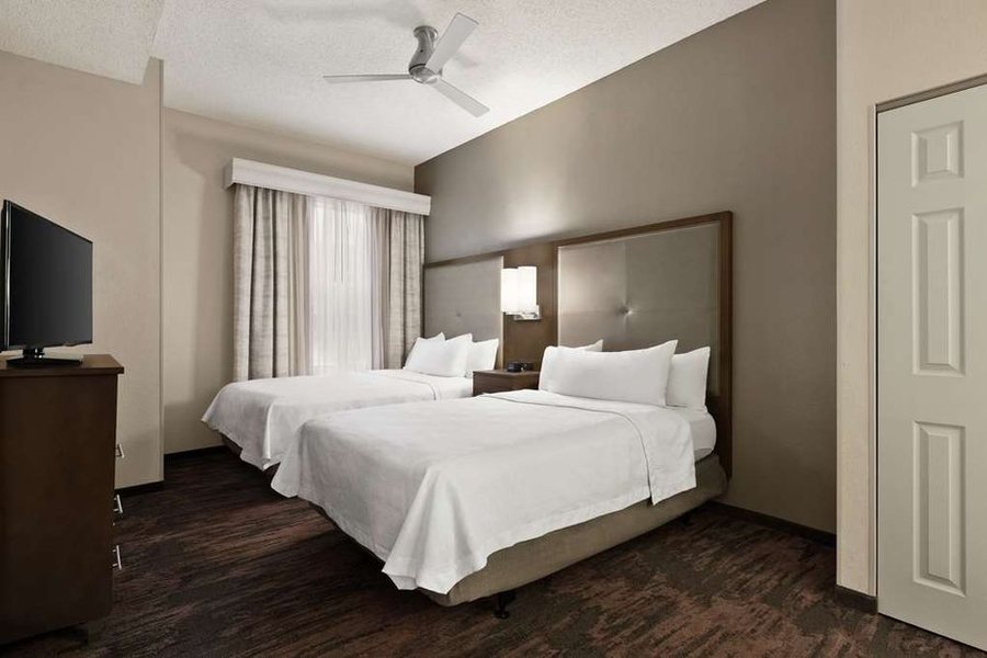 Homewood Suites By Hilton North Dallas plano — Guest room