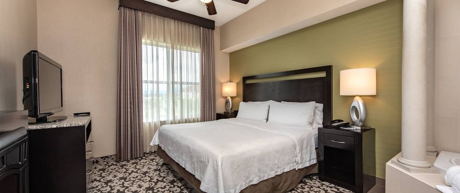 Homewood Suites by Hilton Oxnard Camarillo — Guest room