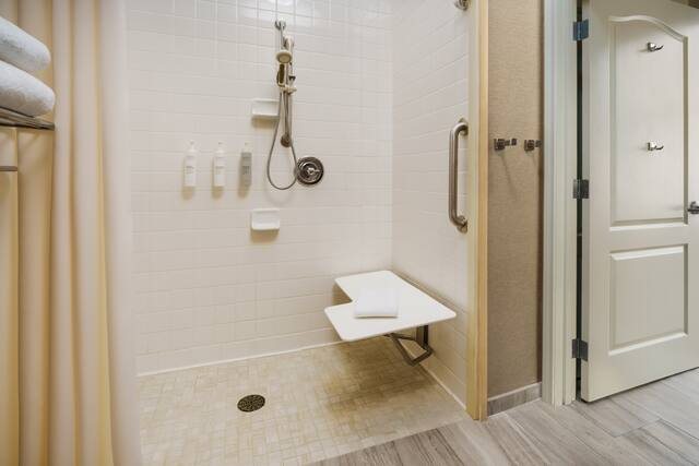 Homewood Suites by Hilton Providence Warwick — Bathroom