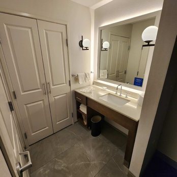 Homewood Suites By Hilton Rancho Cordova Sacramento — Bathroom