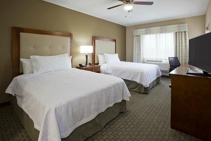 Homewood Suites by Hilton Rochester Mayo Clinic Area Saint Marys — Guest room