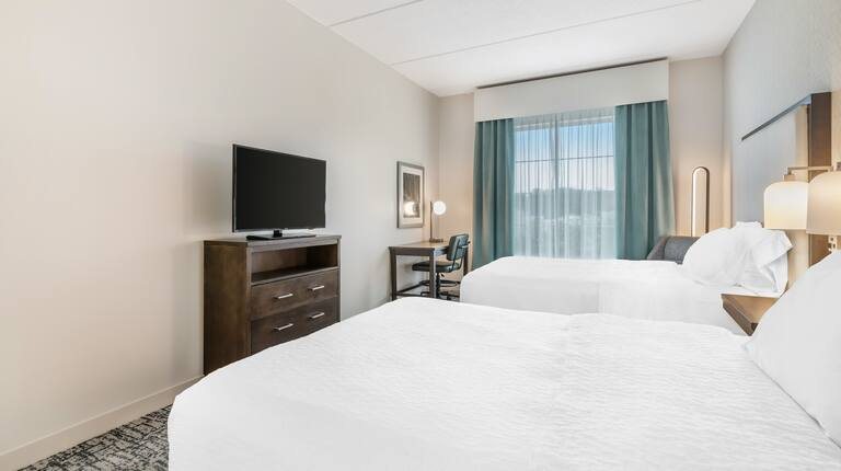 Homewood Suites by Hilton Schenectady — Guest room