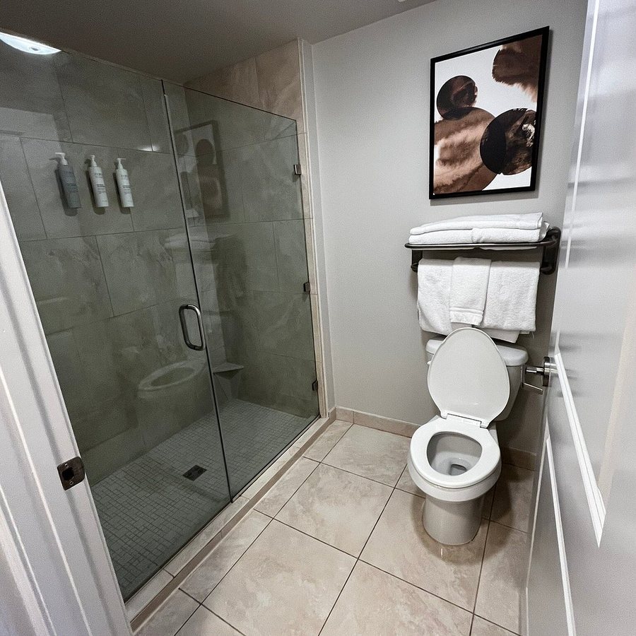 Homewood Suites by Hilton Shreveport — Bathroom