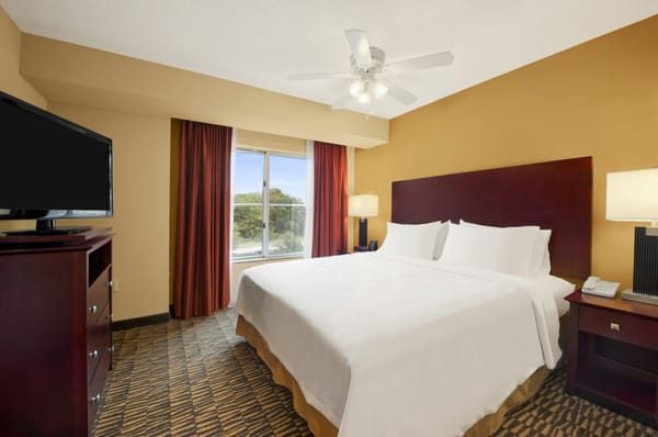 Homewood Suites by Hilton Tampa Brandon — Guest room