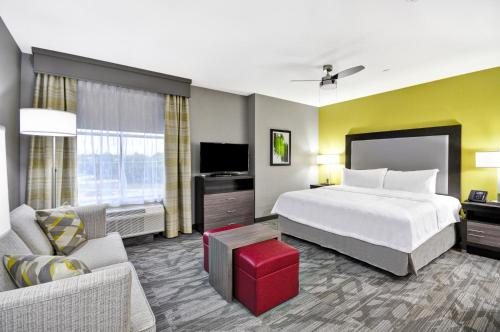 Homewood Suites by Hilton Tyler — Guest room