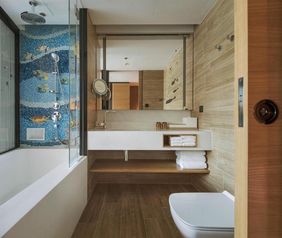 Hong Kong Ocean Park Marriott Hotel — Bathroom