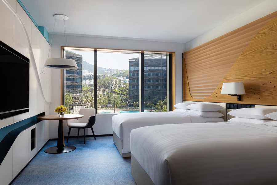 Hong Kong Ocean Park Marriott Hotel — Guest room