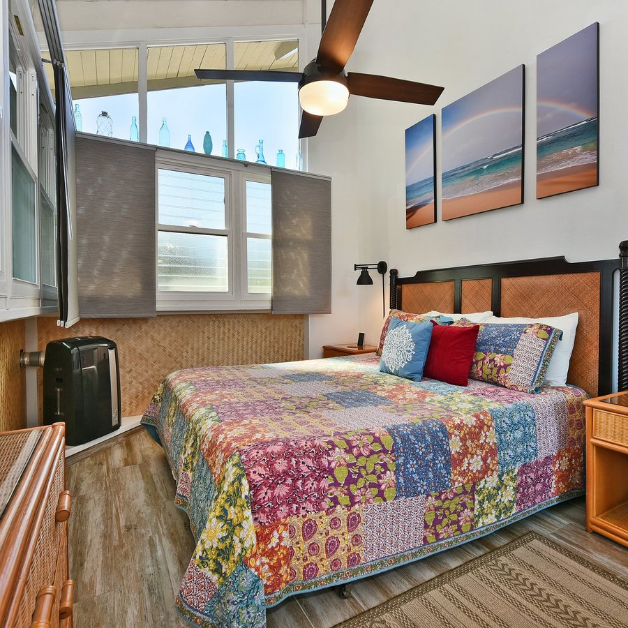 Honokeana Cove Condominiums — Guest room
