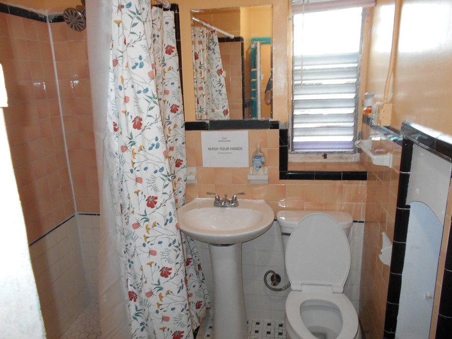 Hoosville Hostel — Bathroom