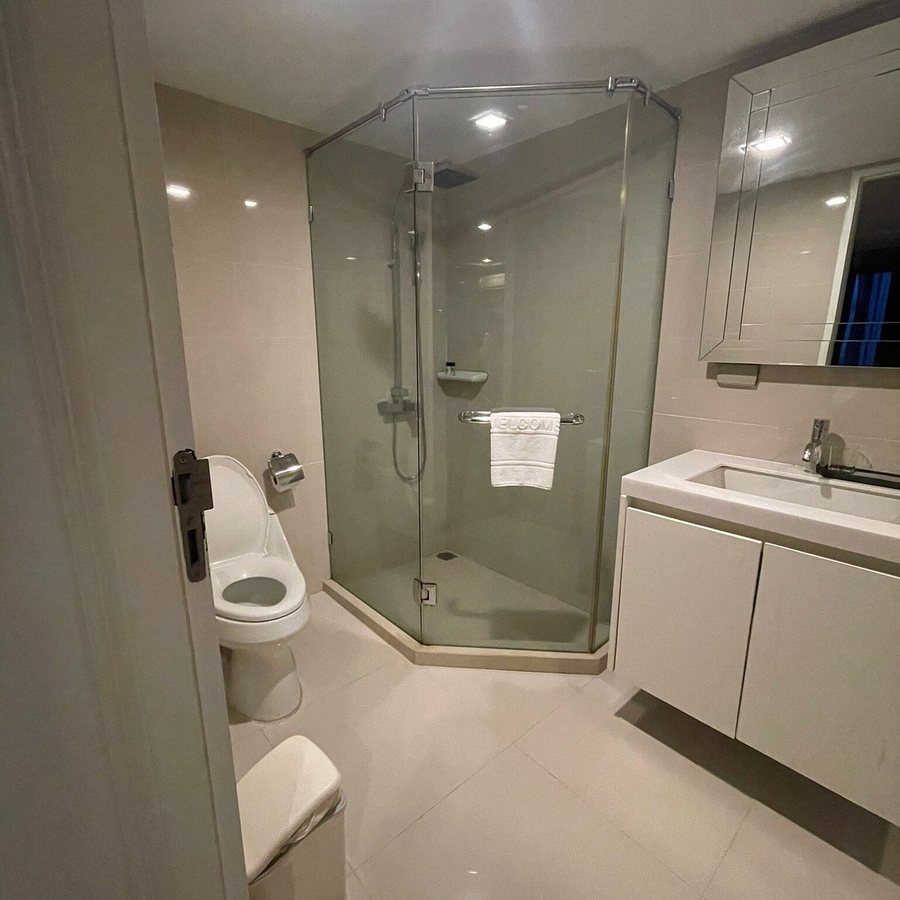 Hope Land Hotel — Bathroom