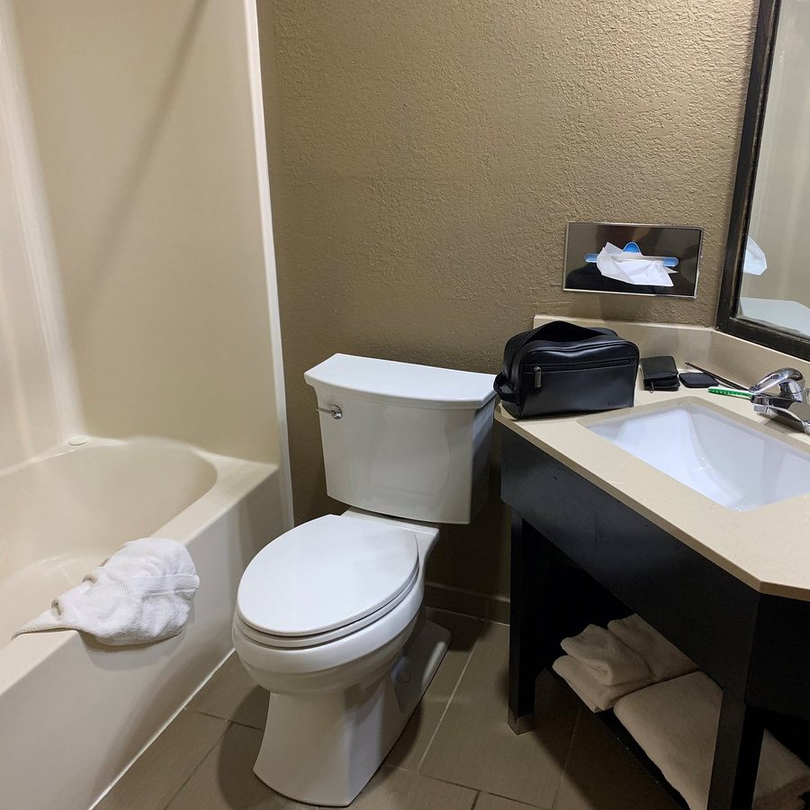 Horizon Inn Motel — Bathroom
