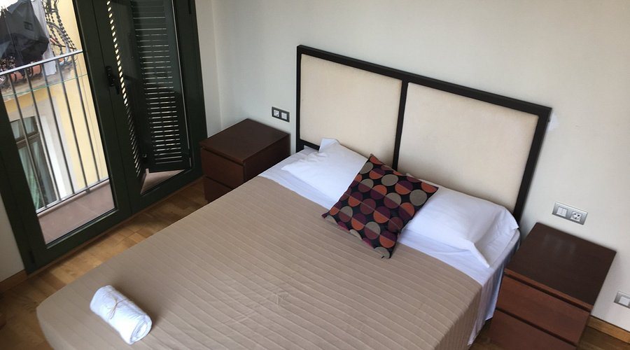Hostal Drassanes Barcelona Catalonia — Guest room