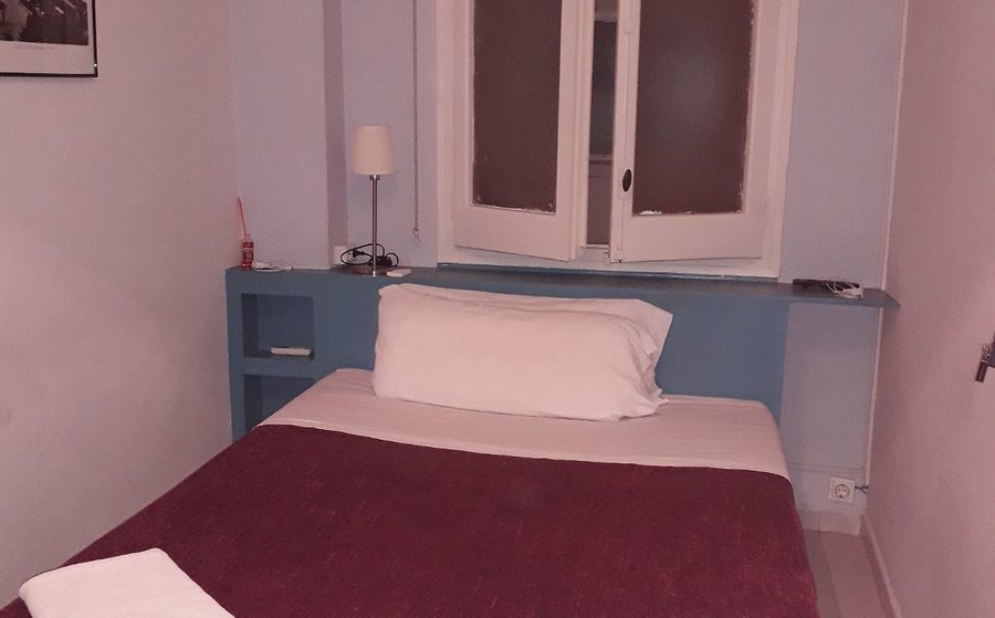 Hostal Elkano Barcelona Catalonia — Guest room