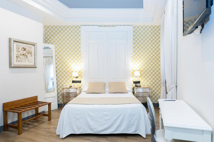 Hostal Madrid — Guest room
