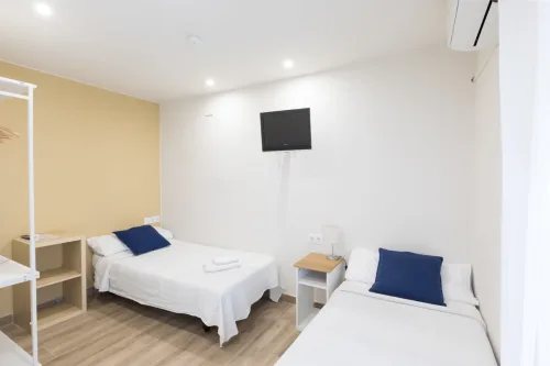 Hostal Oliveta Barcelona Catalonia — Guest room