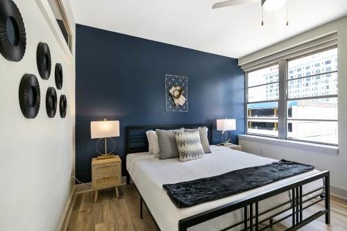 Hosteeva Canal Luxury Condos — Guest room
