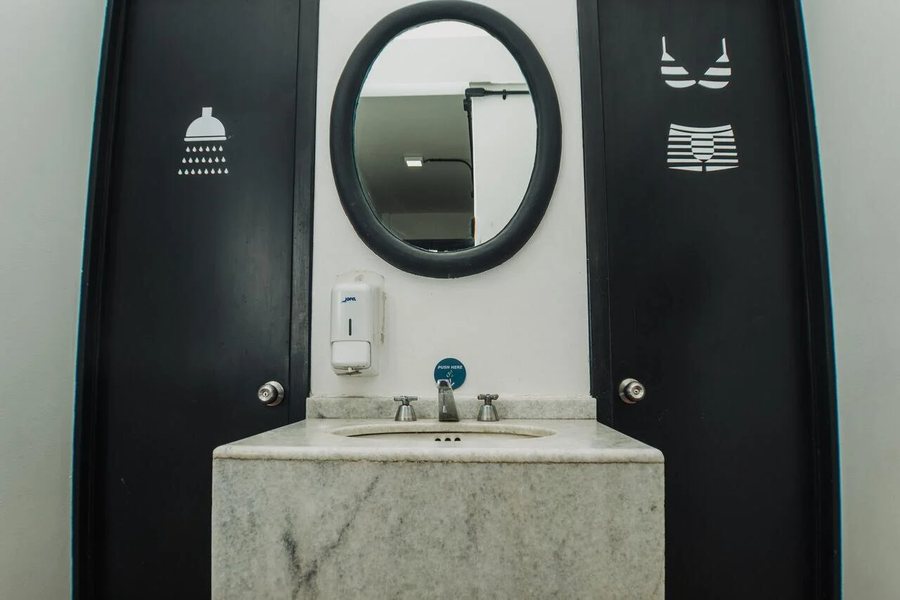 Hostel Barrio Downtown Mexico City — Bathroom