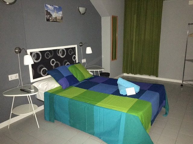Hostel Friends Barcelona Barcelona Catalonia — Guest room